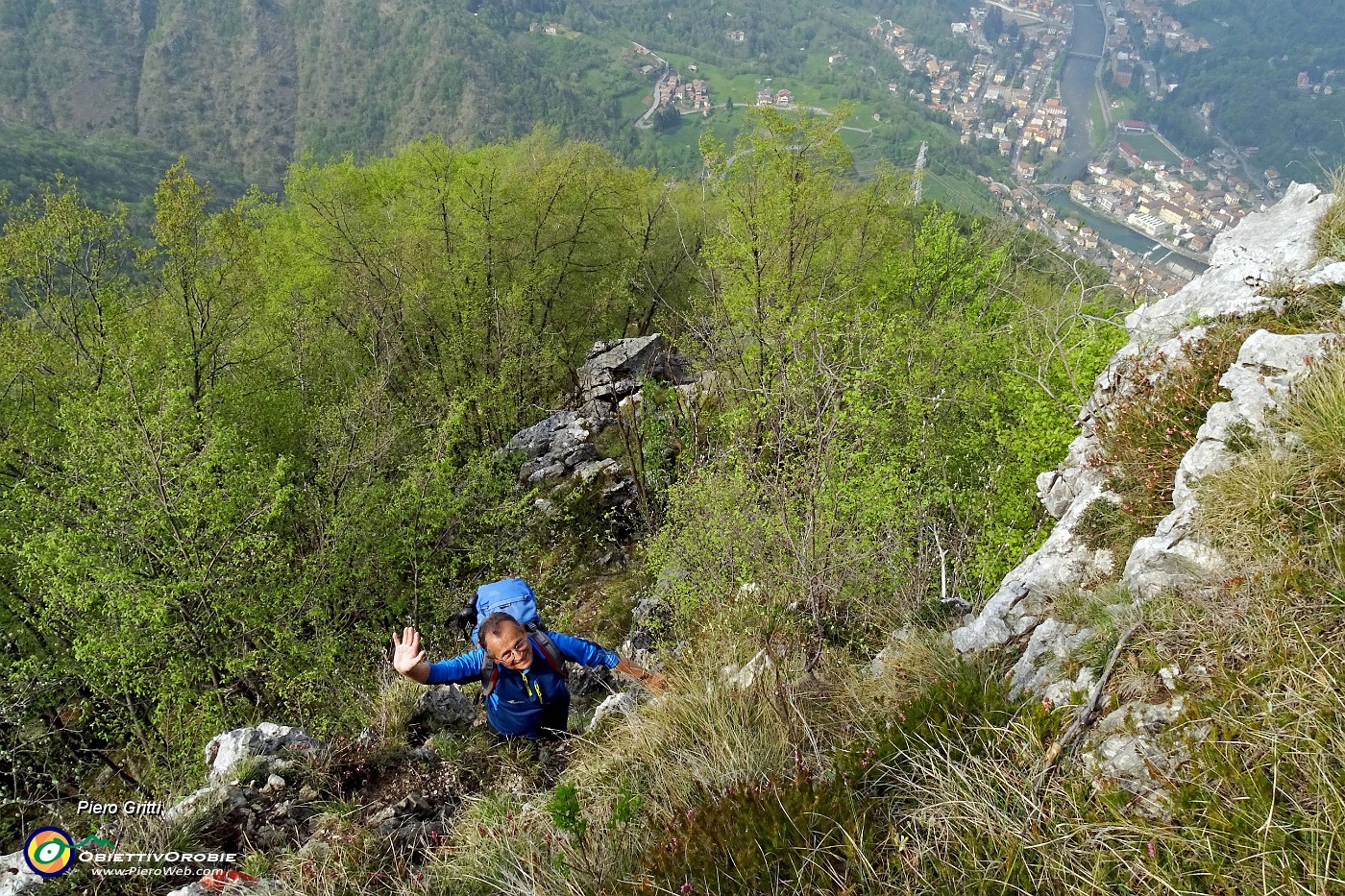 40 Roccette, punti caldi, bolli rossi.JPG -                                